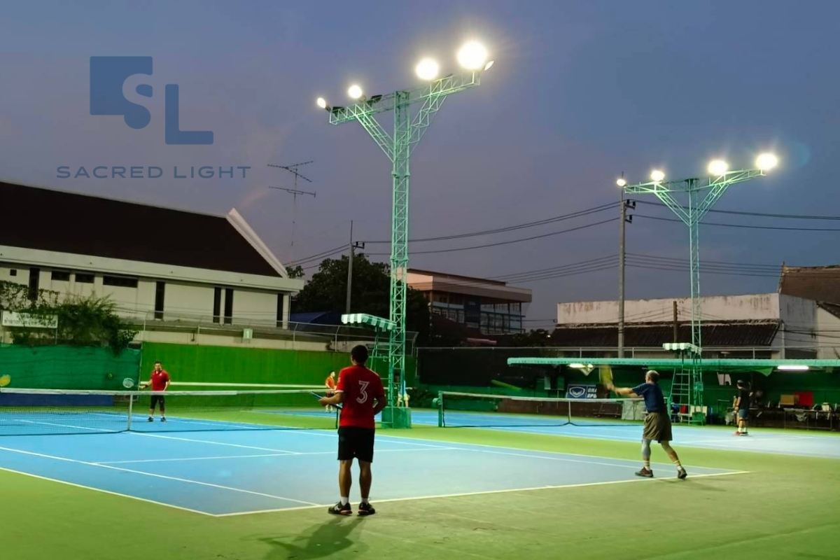 ผลงานการติดตั้งโคมไฟฟลัดไลท์ LED สนามเทนนิส @ชลบุรี