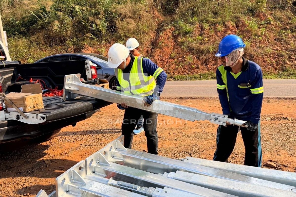 งานติดตั้งโคมไฟถนนโซล่าเซลล์นวัตกรรม TL-PSL-60W 234 ชุด เทศบาลเมืองใหม่บางบัวทอง