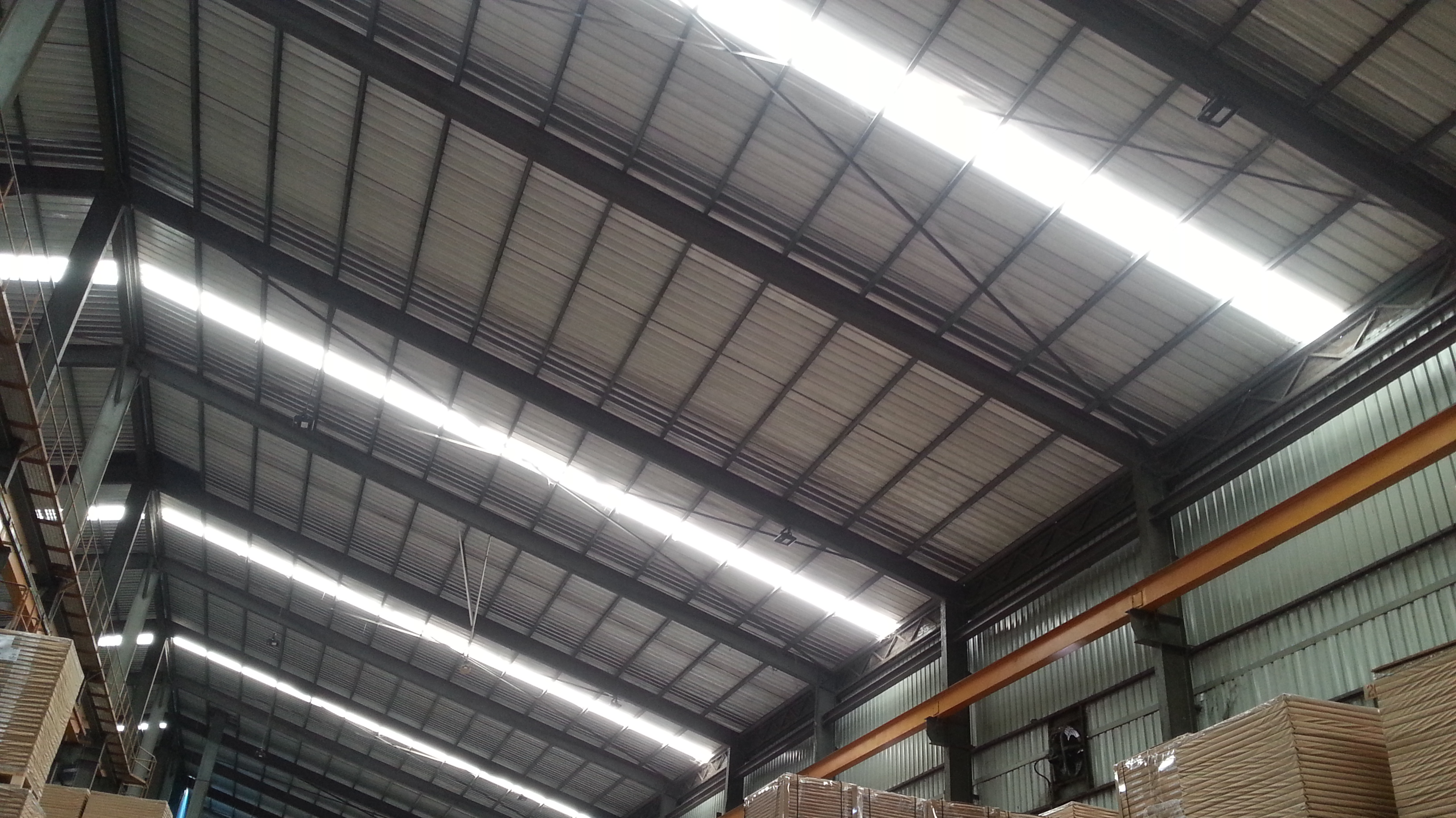 ผลงานการติดตั้งโคมไฮเบย์ LED (LED HIGH BAY) @บริษัทผู้กระดาษ ในจังหวัดราชบุรี