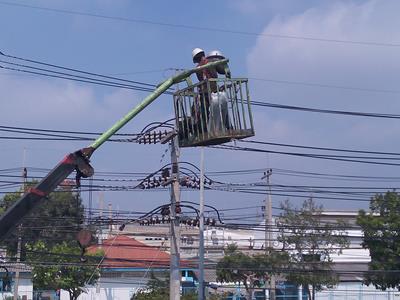 ผลงานการติดตั้งโคมไฟถนน LED (LED STREET LIGHT)@บริษัทผู้ประกอบชิ้นส่วนอิเล็กทรอนิกส์