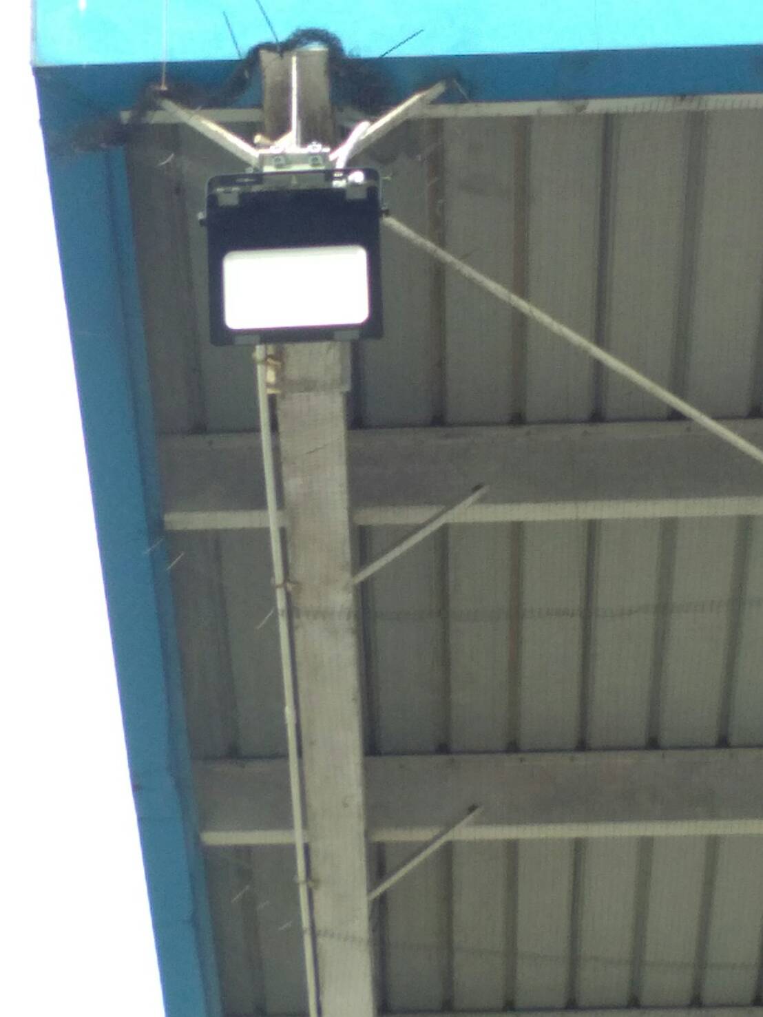 ผลงานการติดตั้งโคมไฮเบย์ LED (LED HIGH BAY) และโคมฟลัชไลท์ LED (LED FLOOD LIGHT) @บริษัทบริการขนส่งสินค้าทางบก