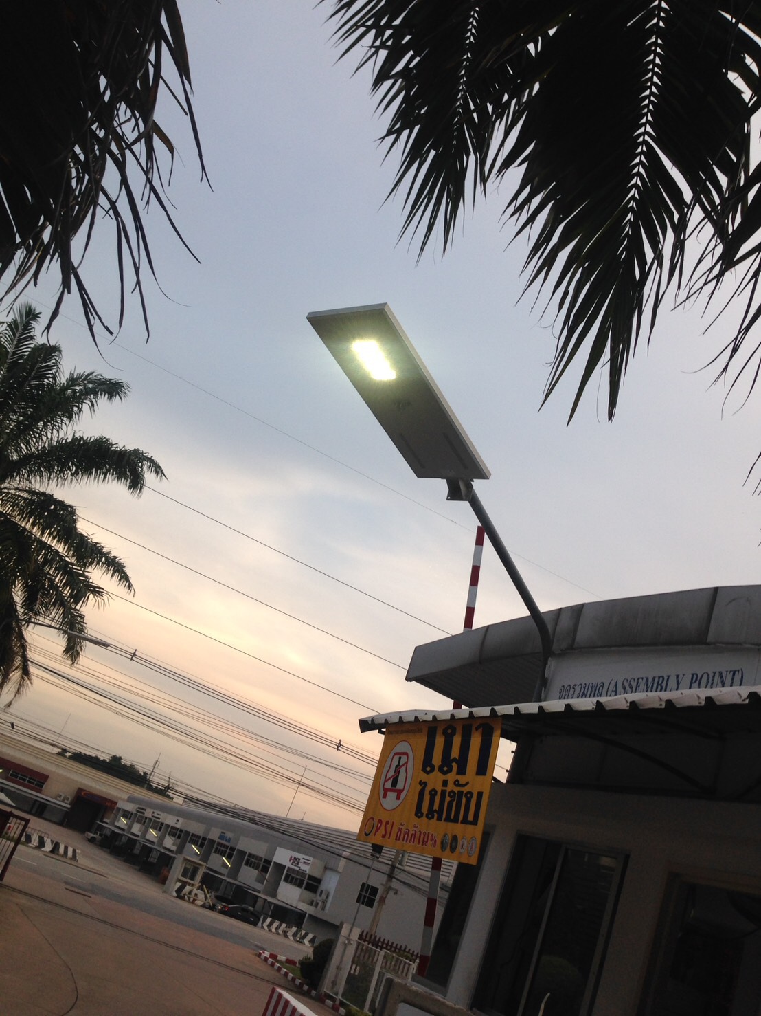 ผลงานการติดตั้งโคมไฟถนน LED ระบบโซล่าเซลล์ (SOLAR LED STREET LIGHT) @บริษัทผลิตส่วนประกอบของรถยนต์