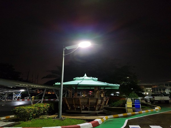 ผลงานการติดตั้งโคมไฟถนน LED ระบบโซล่าเซลล์ (SOLAR LED STREET LIGHT) @บริษัทผลิตส่วนประกอบของรถยนต์