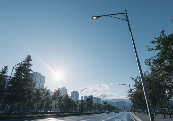 ภาพโคมไฟถนนLED ที่ติดตั้งบริเวณทางหลวง ประหยัด คุ้มค่าระยะยาว