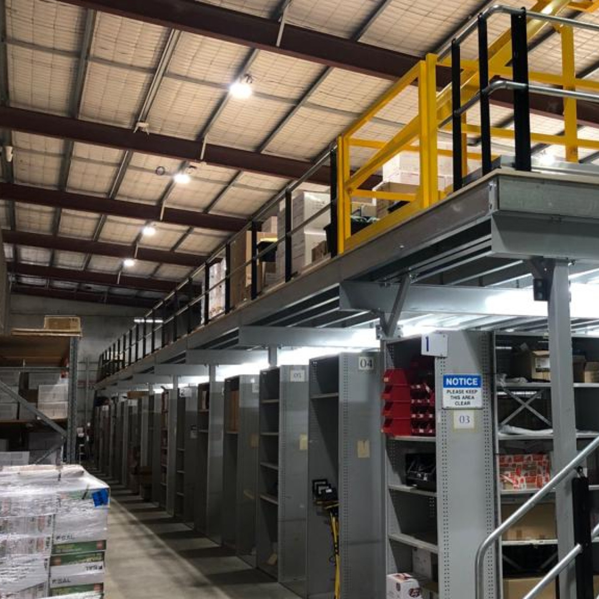 ชั้นลอยคลังสินค้า