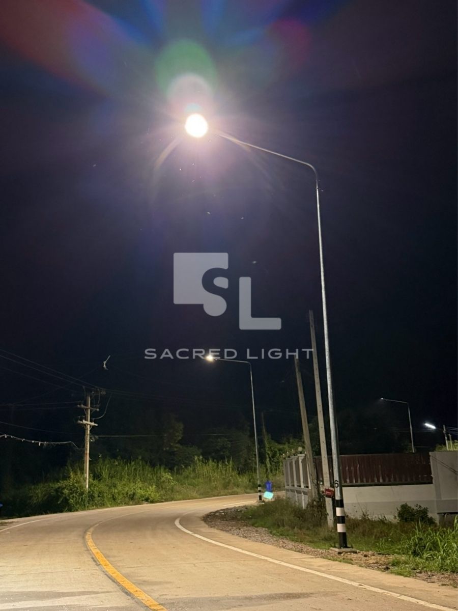 โคมไฟถนน LED 07010043 ส่องสว่างถนนตรง บ้านวังไผ่ กลางคืน นว.ถ-00096
