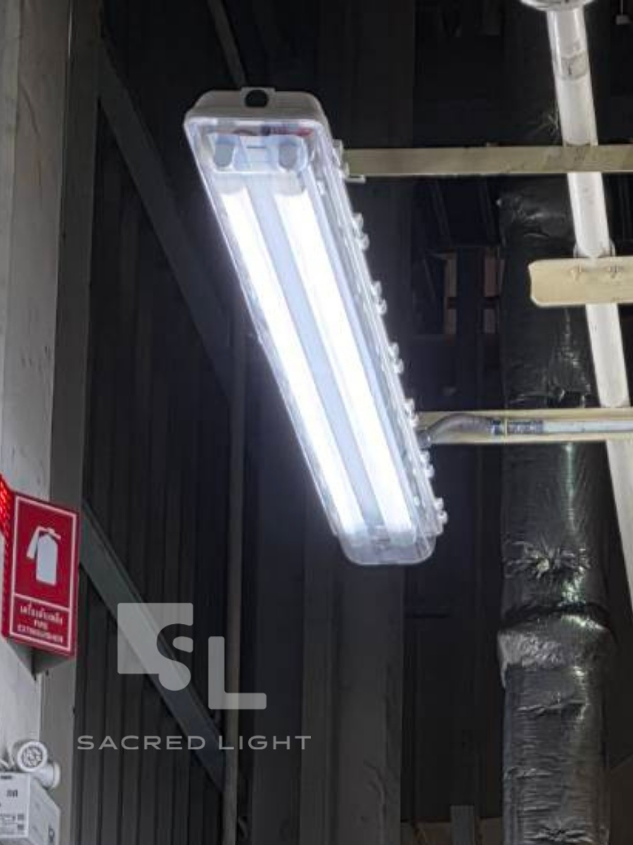 ภาพหลังติดตั้งโคมไฟกันระเบิด BYS Series โรงงานผลิตชิ้นส่วนอิเล็กทรอนิกส์ ชลบุรี