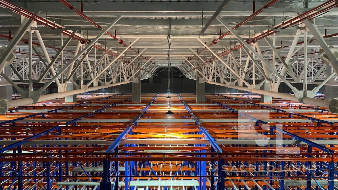ติดตั้งโคมไฟไฮเบย์ LED รุ่น E12 โรงงานผลิตอาหารสัตว์ สระบุรี